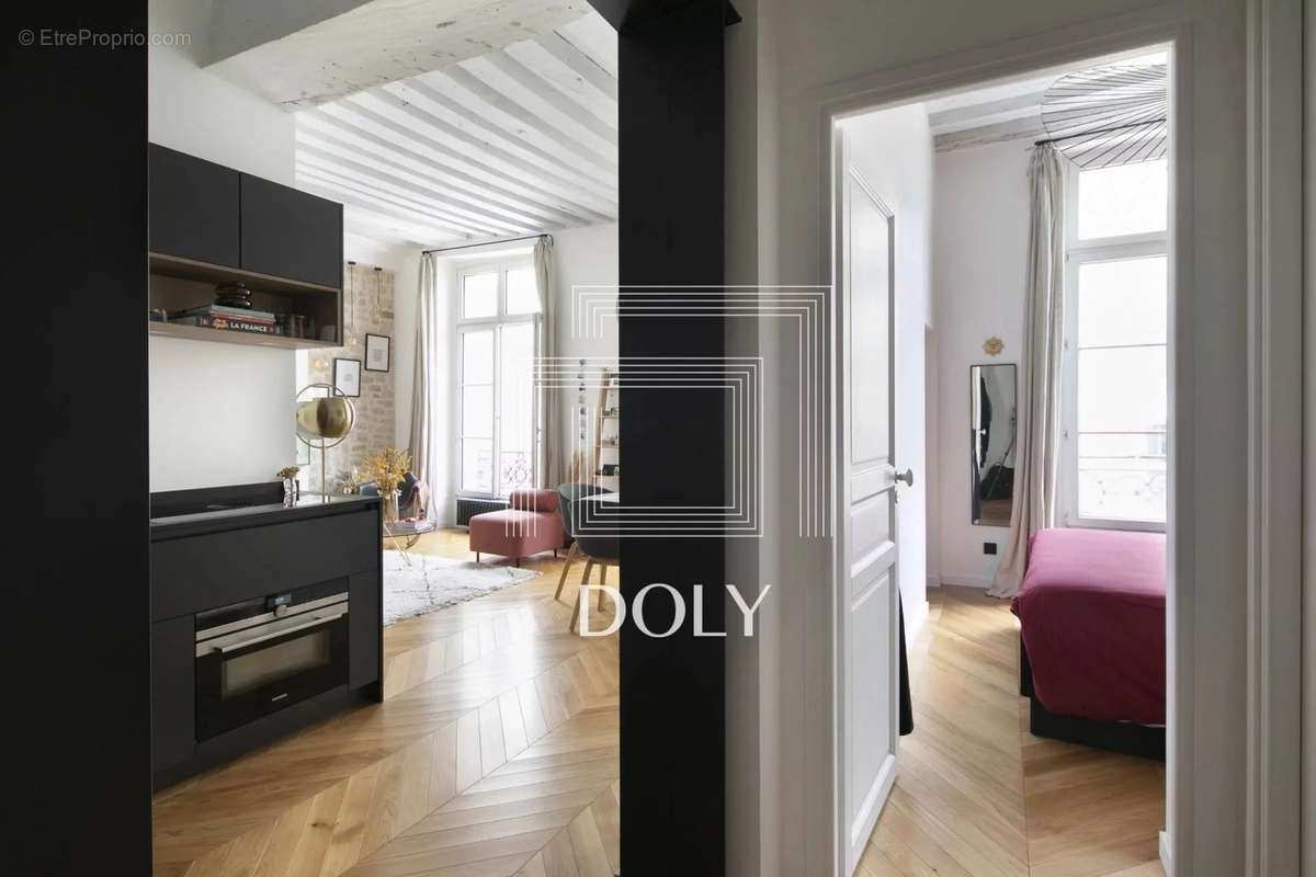 Appartement à PARIS-8E