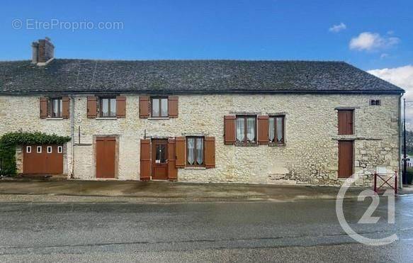 Maison à CHALAUTRE-LA-PETITE