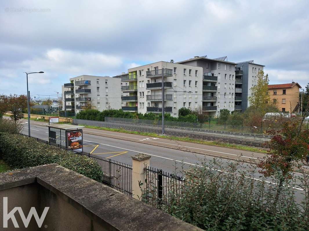 Appartement à VAULX-EN-VELIN