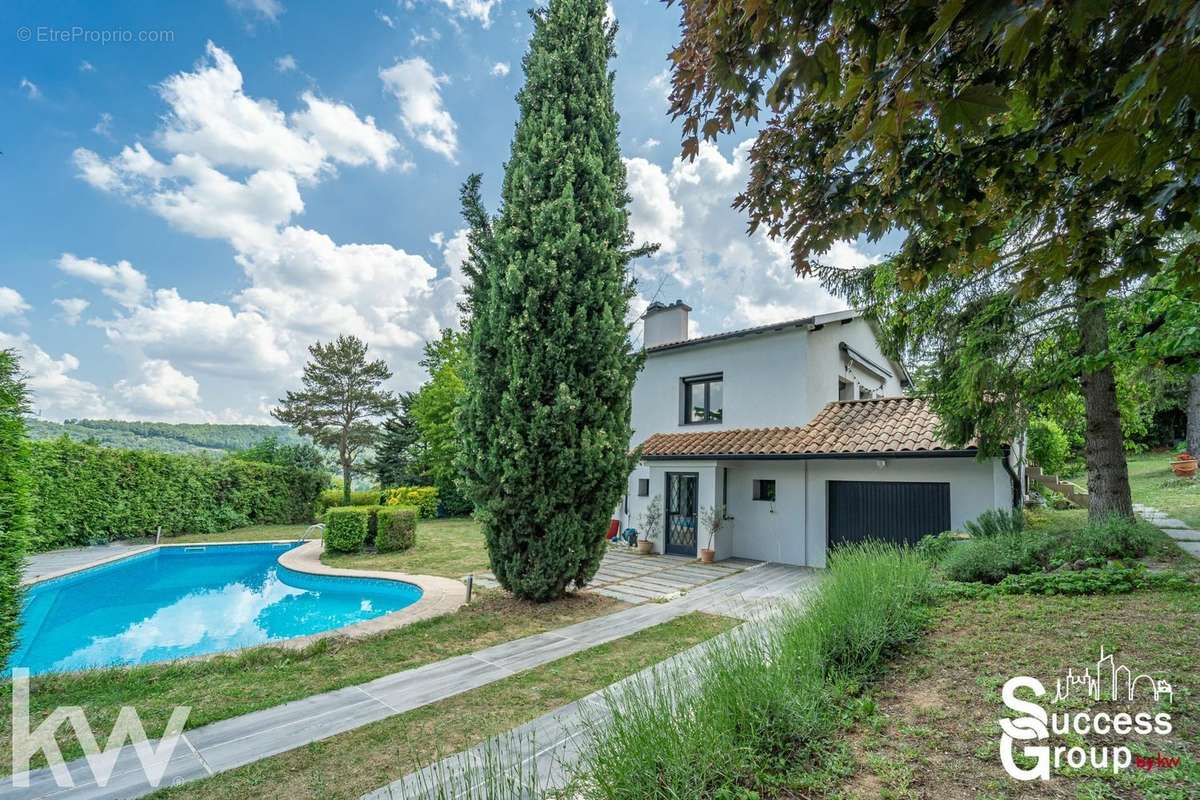 Maison à POLEYMIEUX-AU-MONT-D&#039;OR