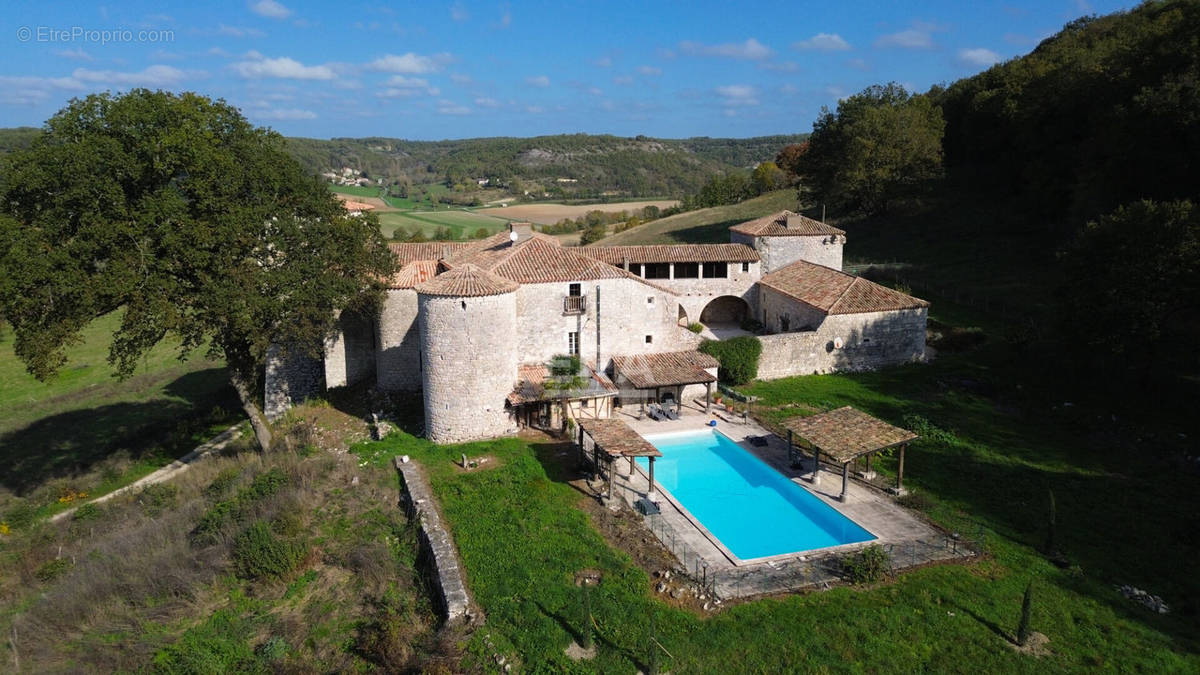 Maison à COURBIAC