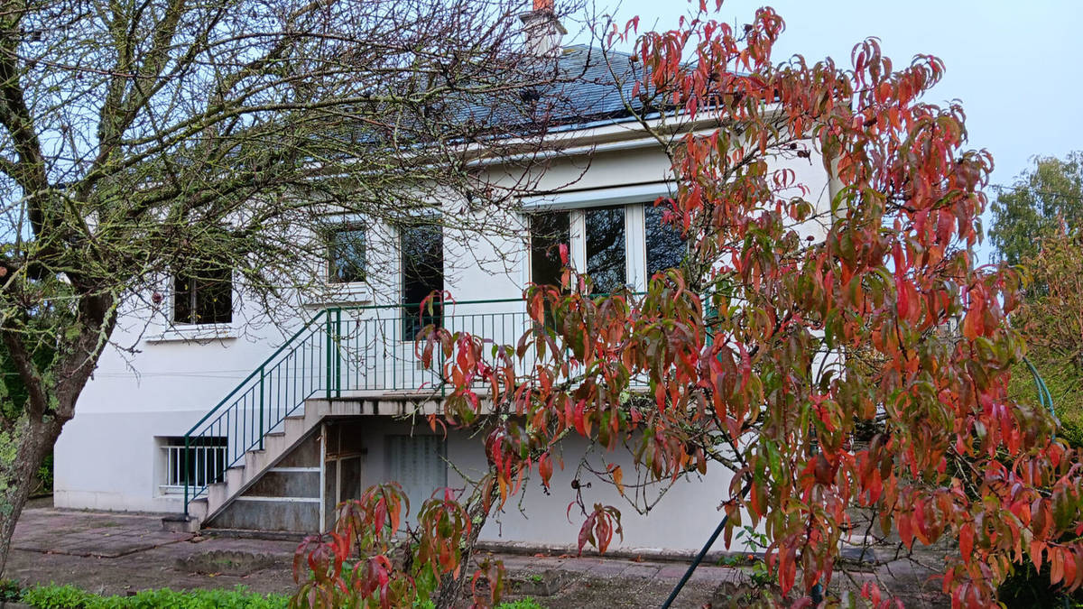 Maison à SAINT-CYR-SUR-LOIRE