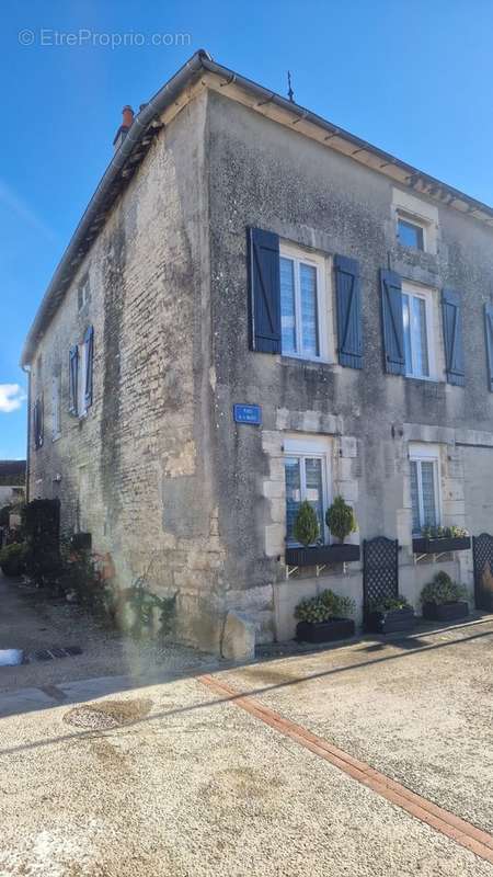 Maison à BAR-SUR-AUBE