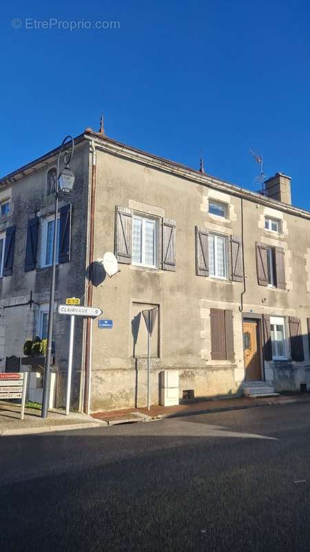 Maison à BAR-SUR-AUBE