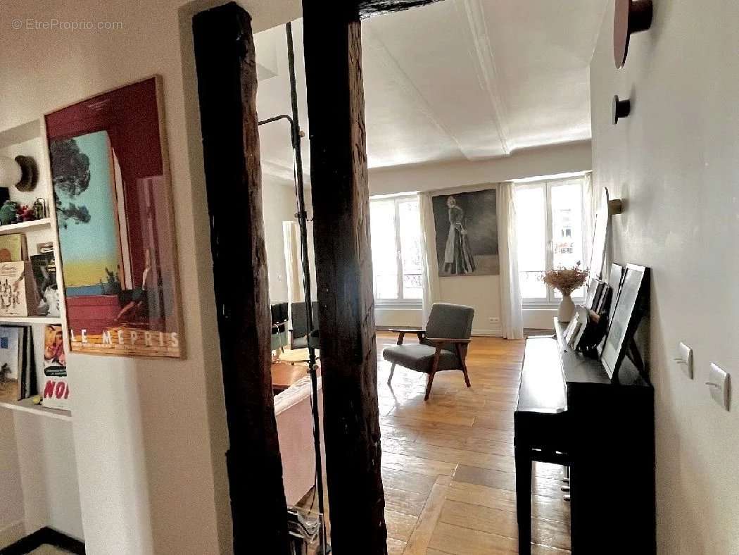 Appartement à PARIS-10E