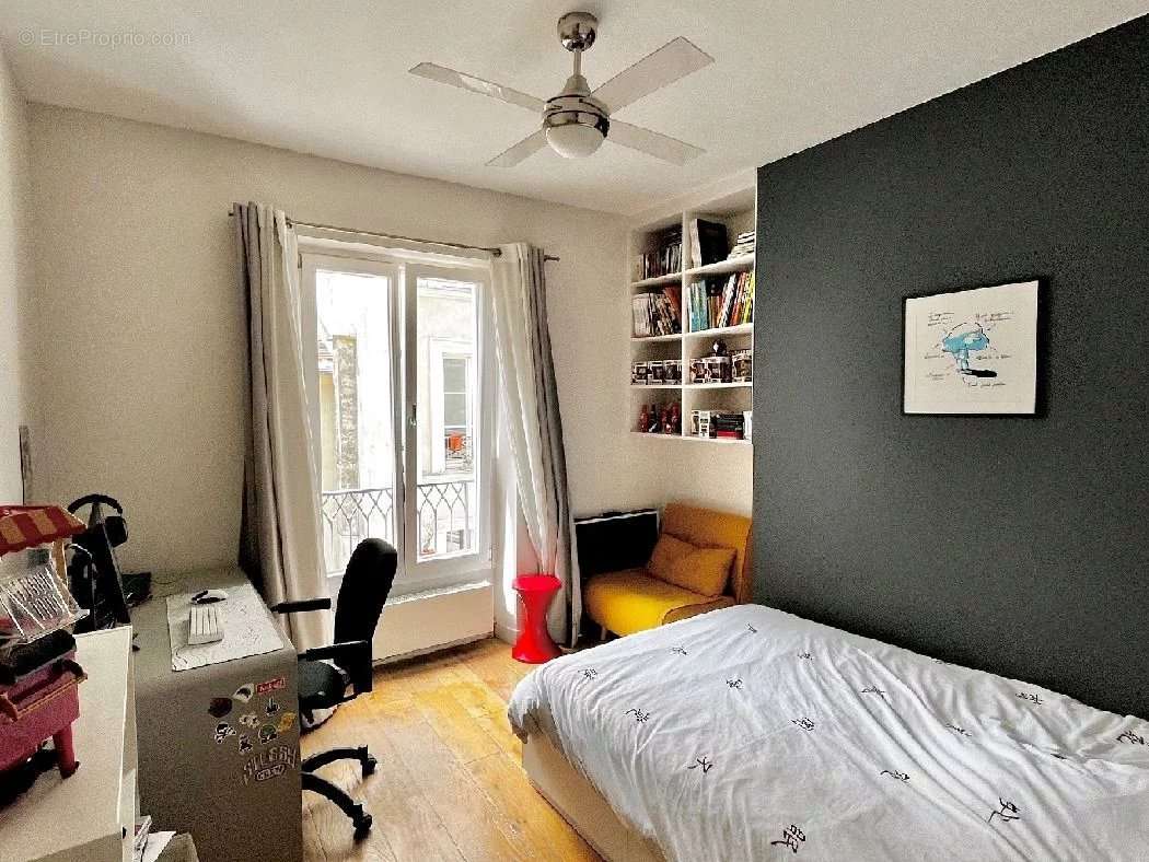 Appartement à PARIS-10E