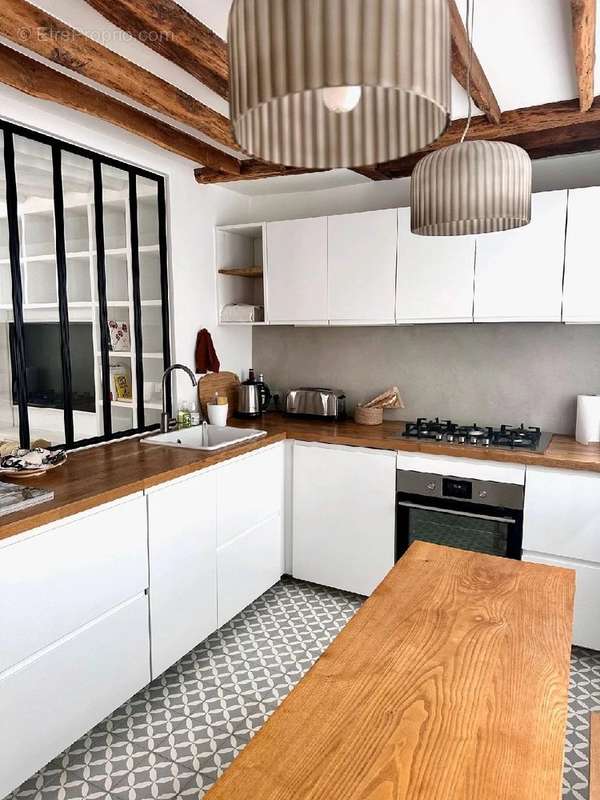 Appartement à PARIS-3E