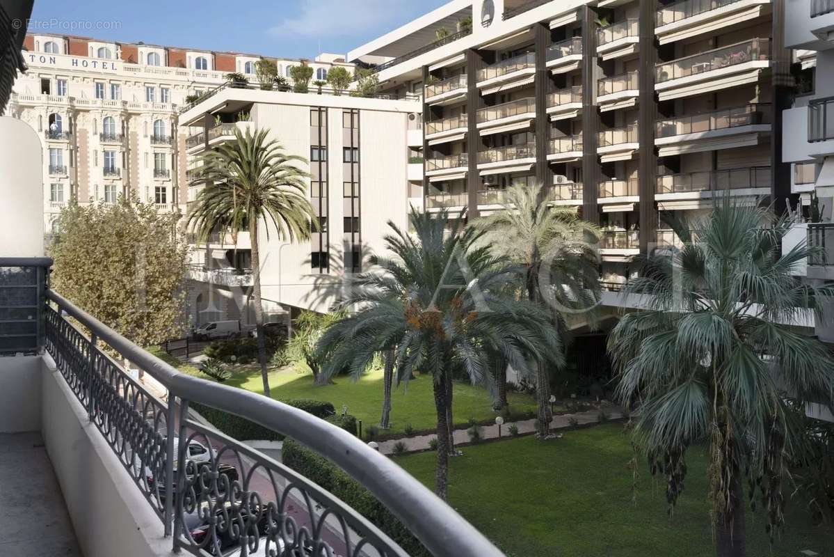 Appartement à CANNES