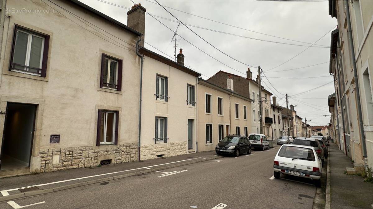 Appartement à JARVILLE-LA-MALGRANGE