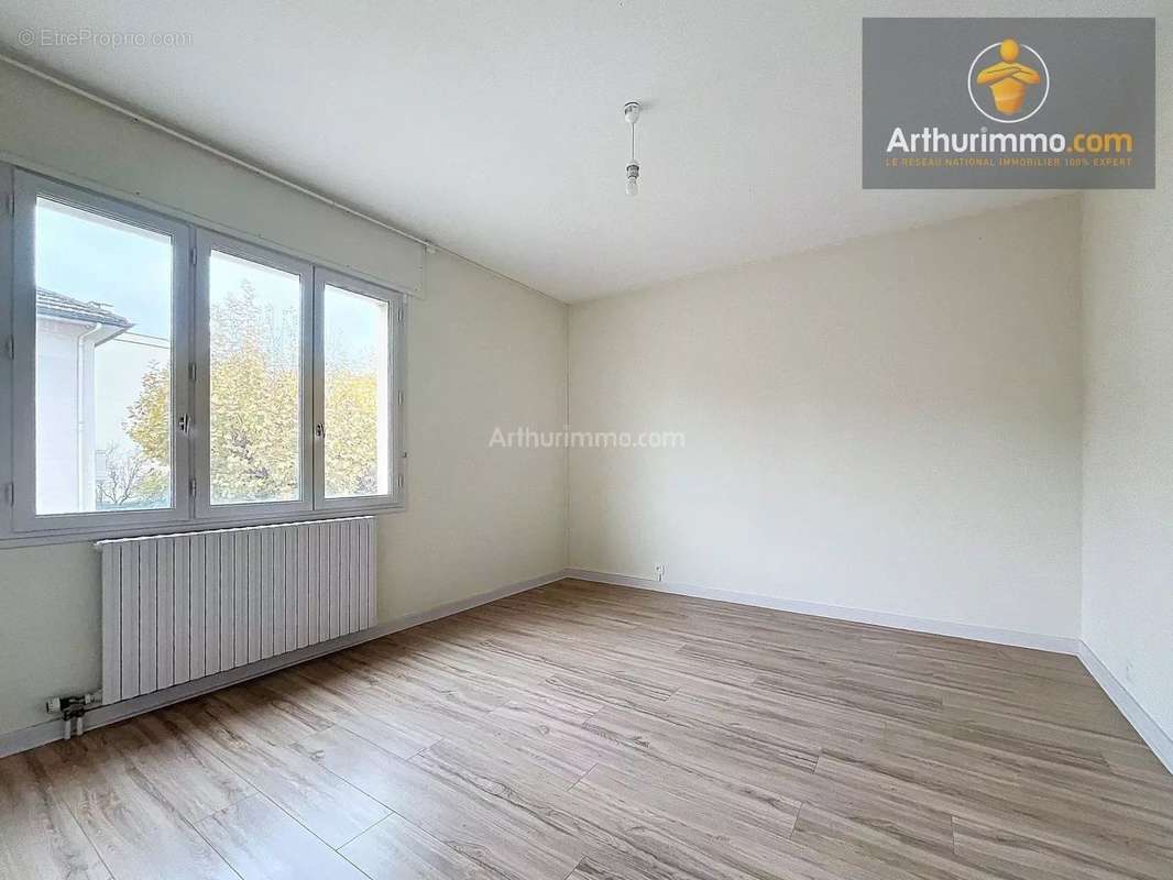 Appartement à BOURGOIN-JALLIEU