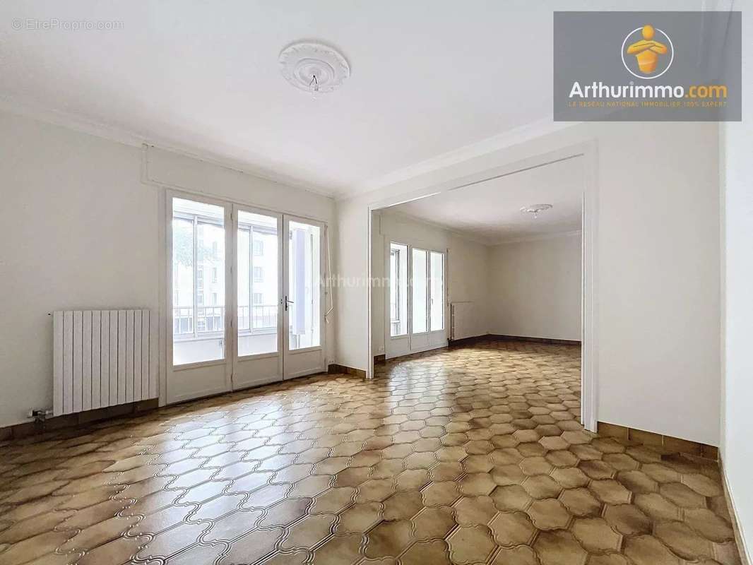 Appartement à BOURGOIN-JALLIEU