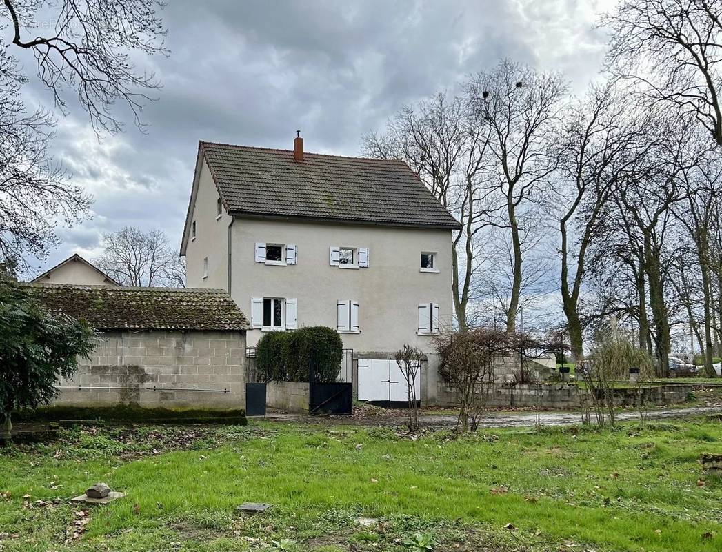 Maison à SERMOISE-SUR-LOIRE