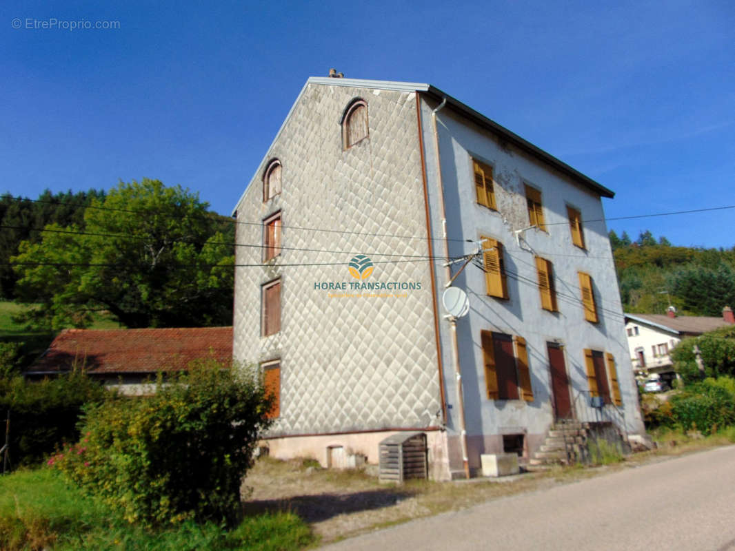 Maison à LE VAL-D&#039;AJOL