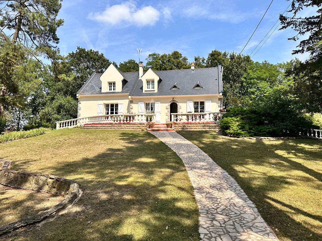 Maison à LONGUE-JUMELLES