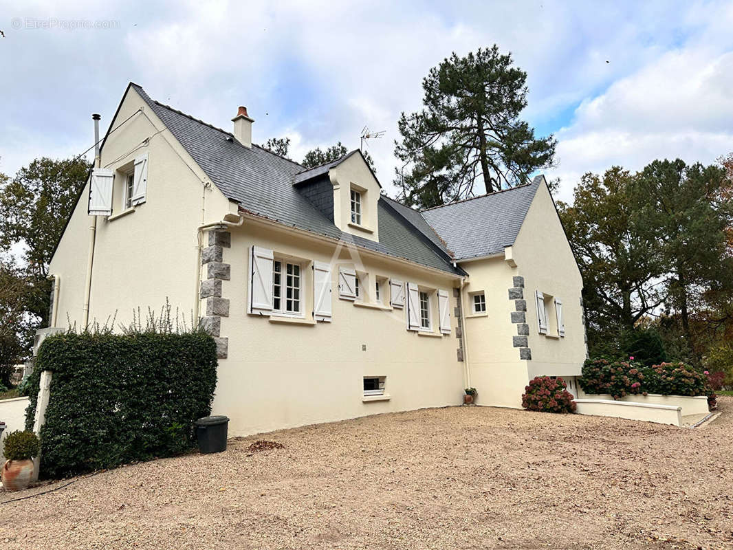 Maison à LONGUE-JUMELLES