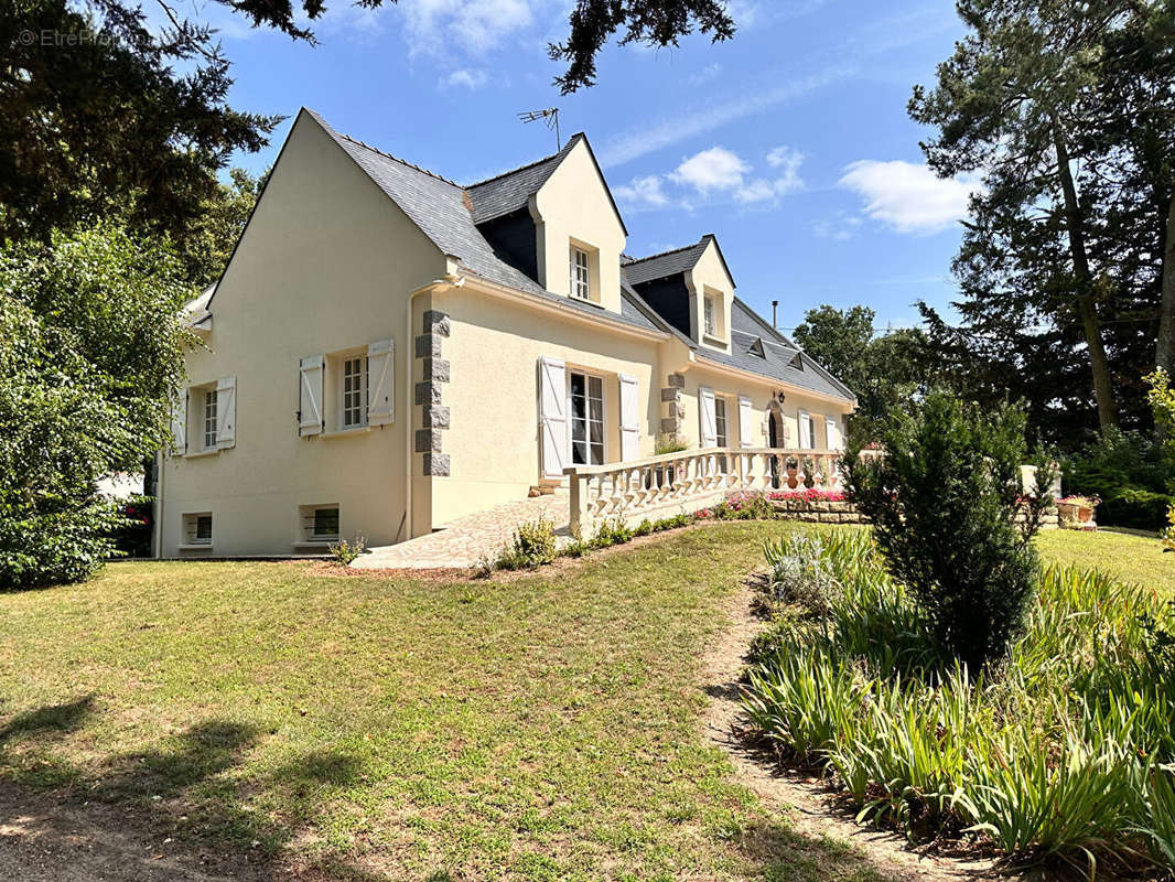 Maison à LONGUE-JUMELLES