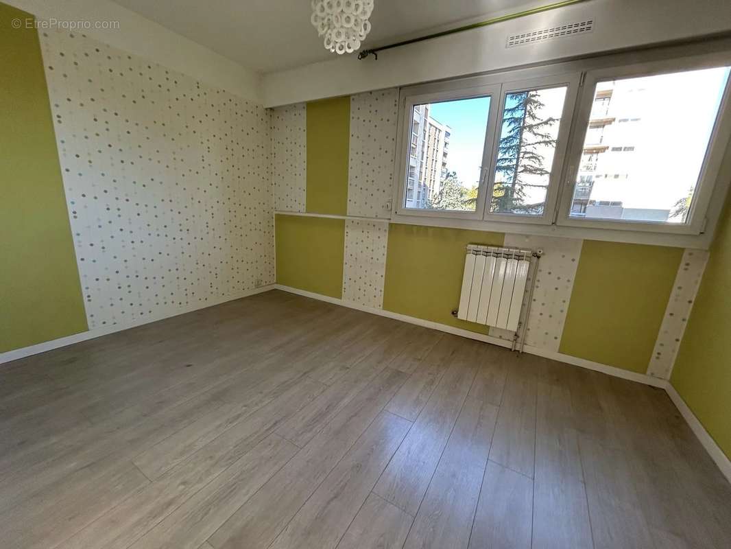 Appartement à MARSEILLE-11E