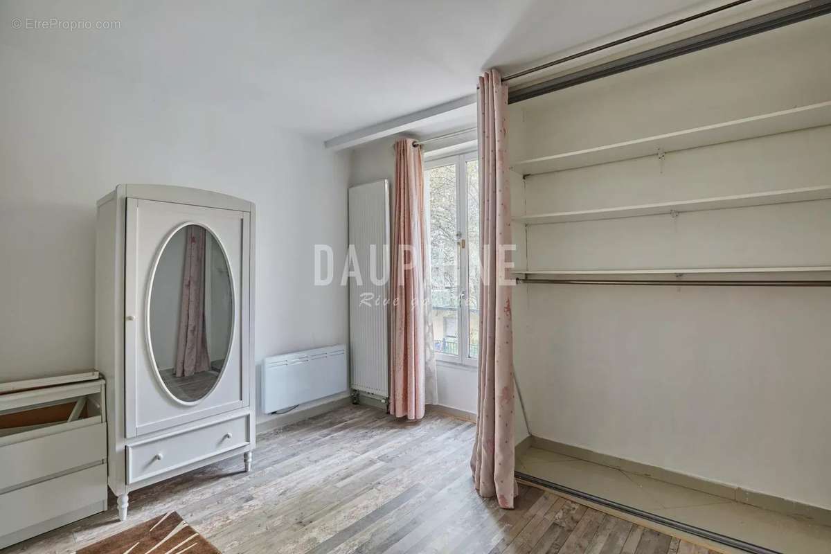 Appartement à PARIS-19E