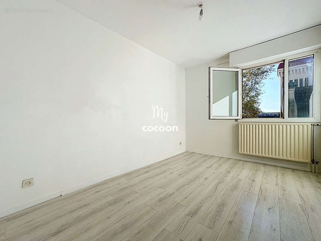 Appartement à LYON-8E