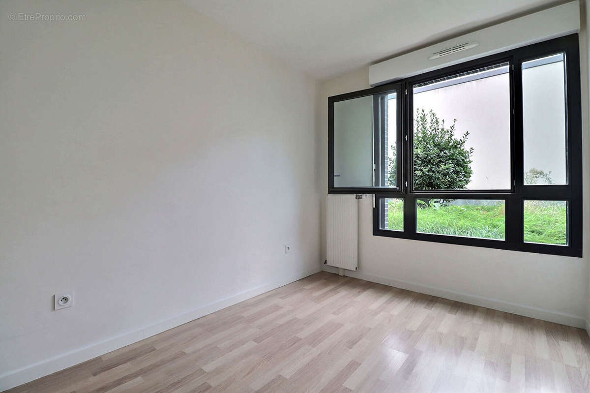 Appartement à AUBERVILLIERS