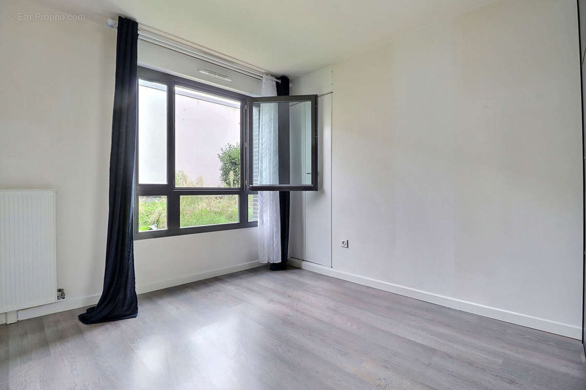 Appartement à AUBERVILLIERS