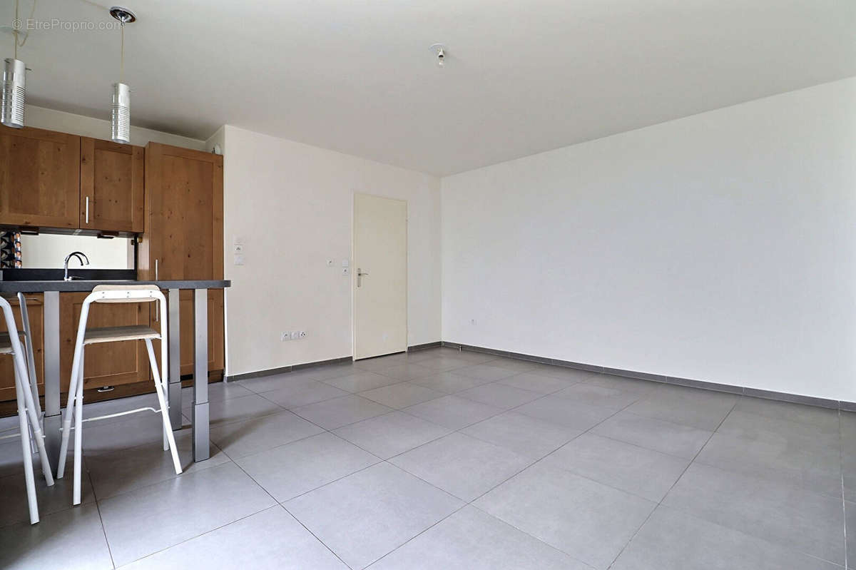 Appartement à AUBERVILLIERS