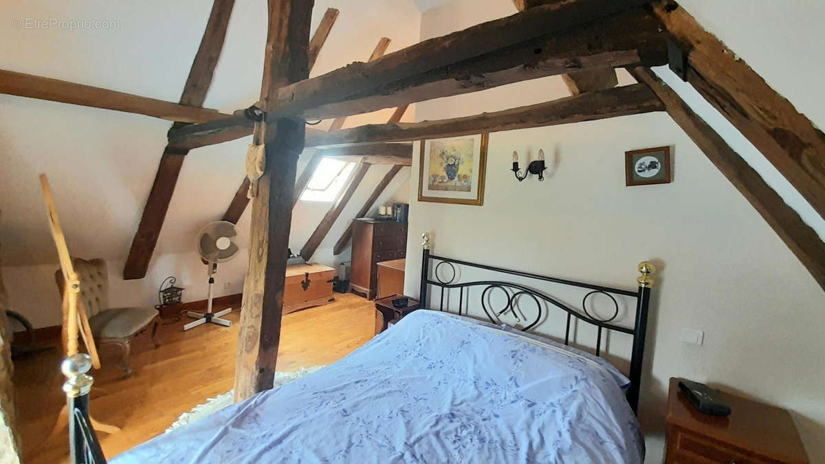 Le chambe 1 a l&#039;etage - Maison à SAINT-PAUL-LA-ROCHE