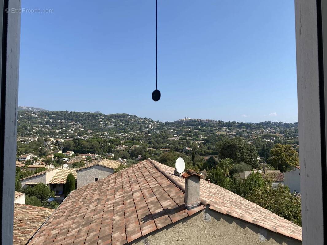 Appartement à LA COLLE-SUR-LOUP