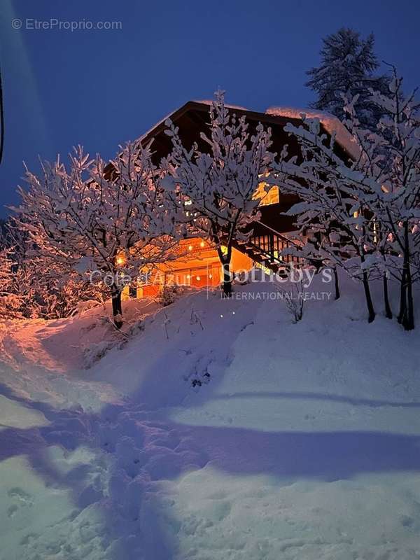 Maison à ALLOS