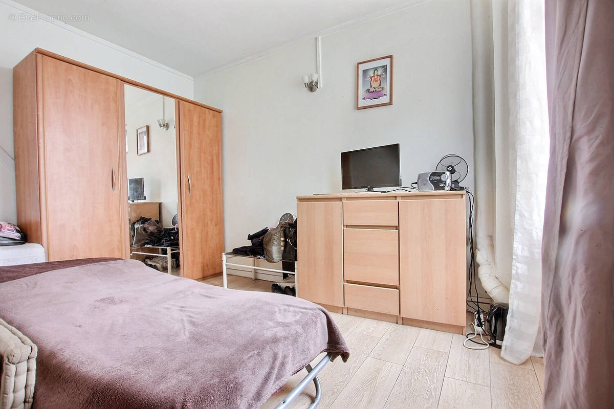 Appartement à AUBERVILLIERS