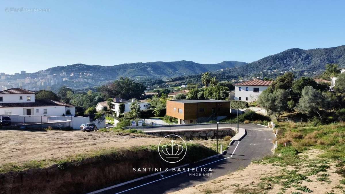 Terrain à AJACCIO