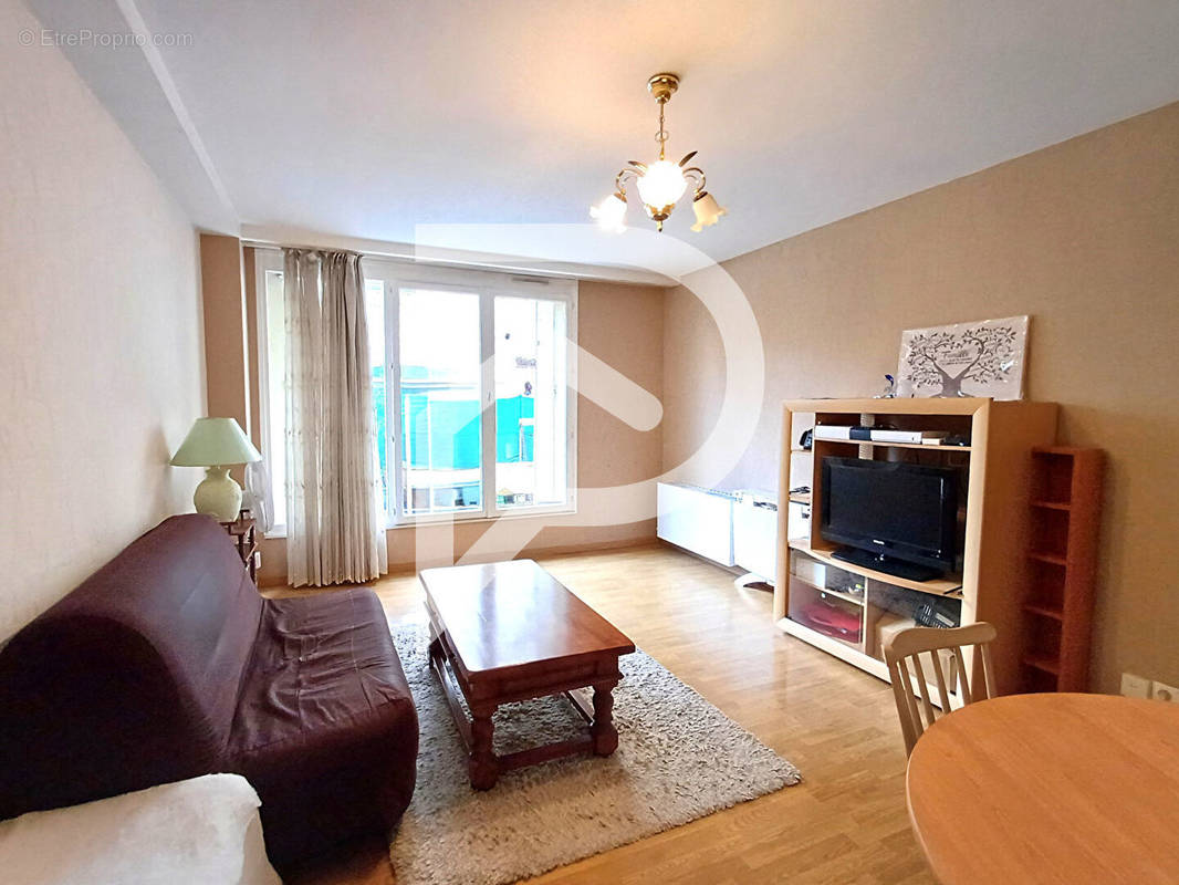 Appartement à EPINAY-SUR-SEINE