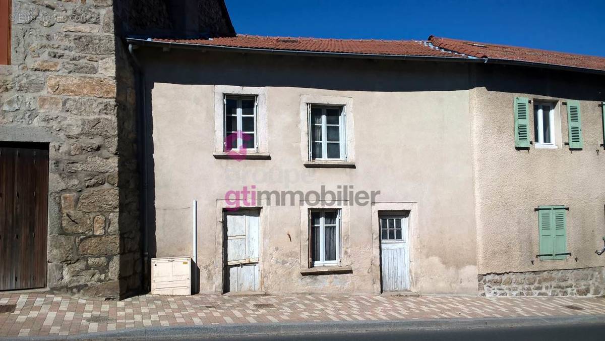 Maison à CRAPONNE-SUR-ARZON