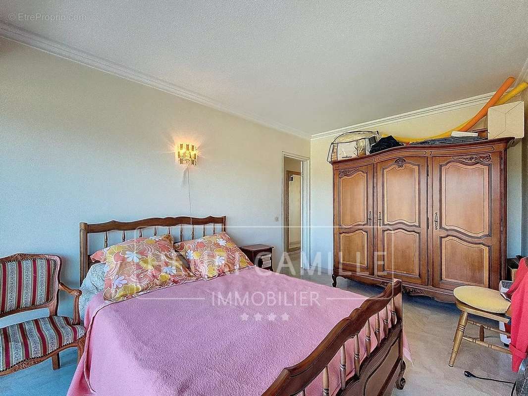 Appartement à MANDELIEU-LA-NAPOULE