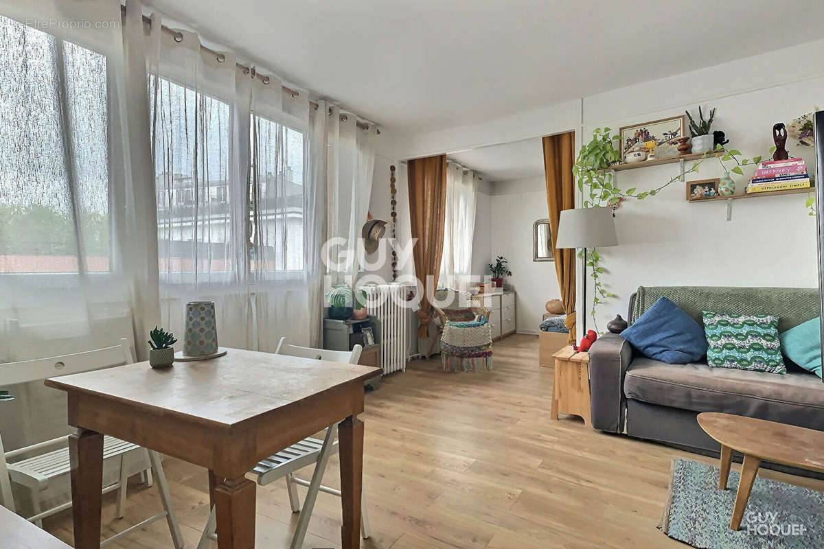 Appartement à MAISONS-ALFORT