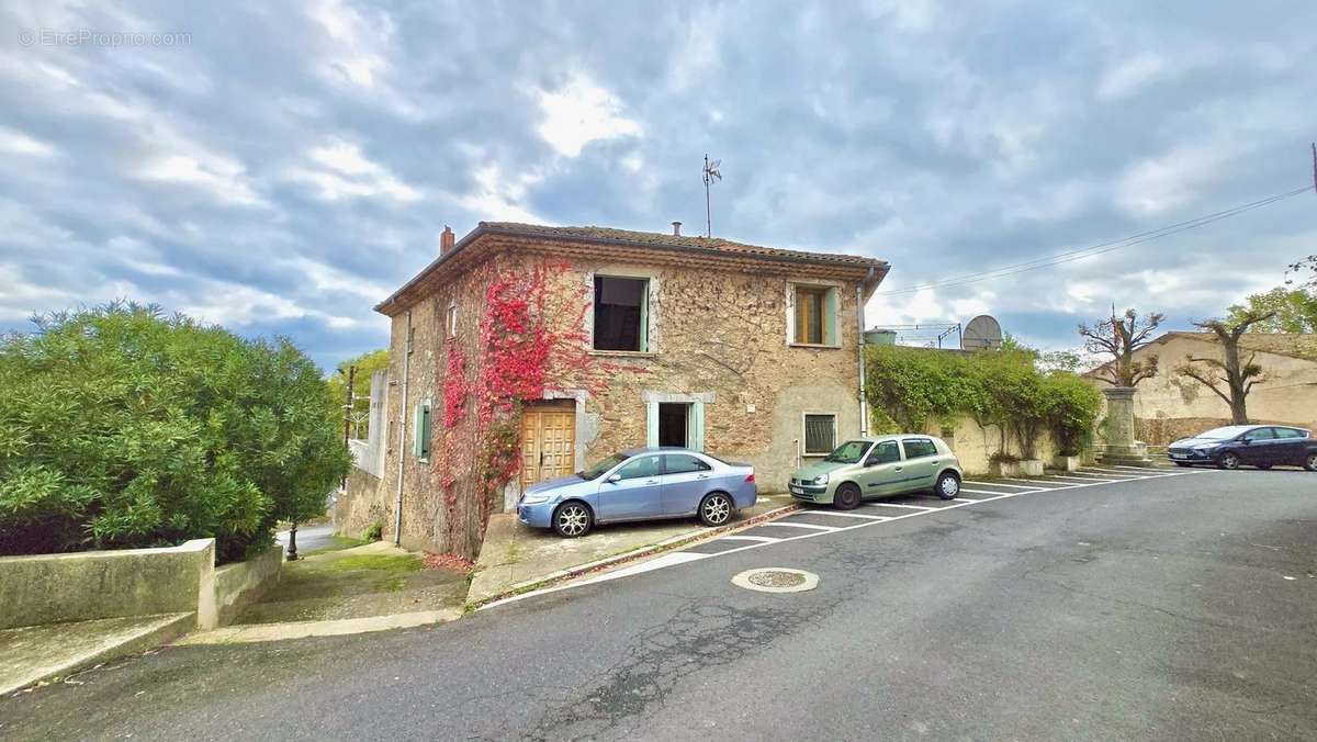 Maison à FAUGERES