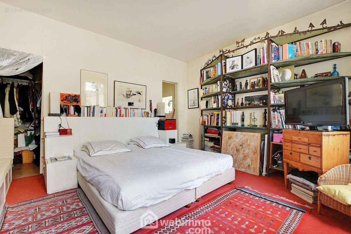 Appartement à PARIS-10E