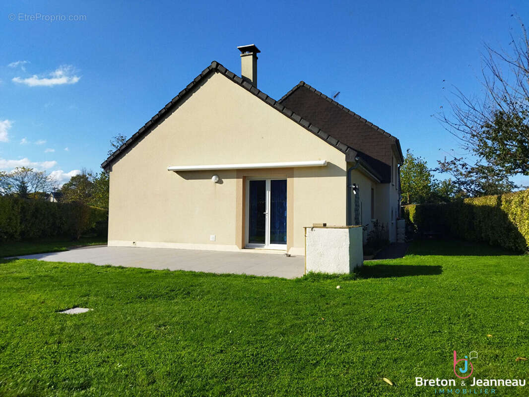 Maison à MAYENNE