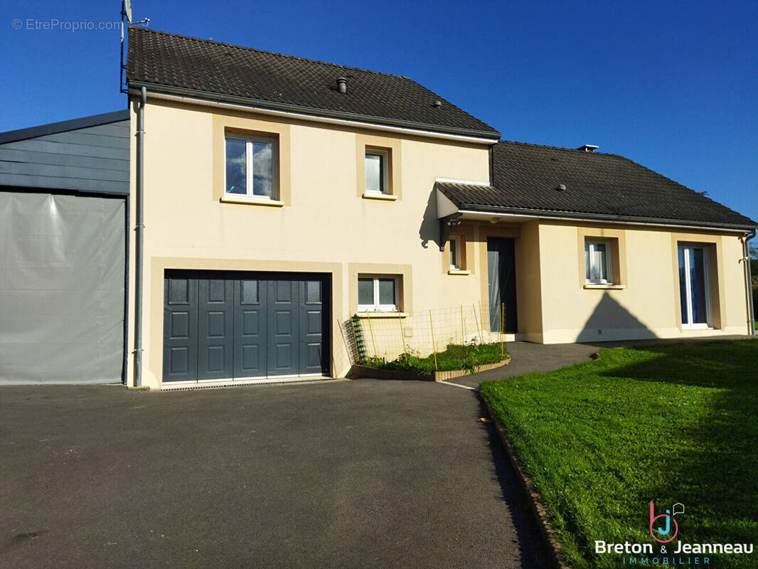 Maison à MAYENNE