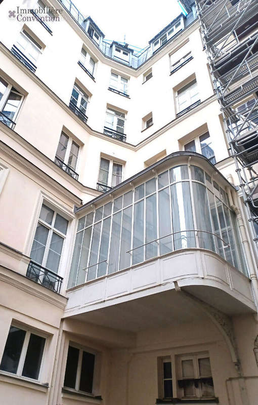 Appartement à PARIS-8E