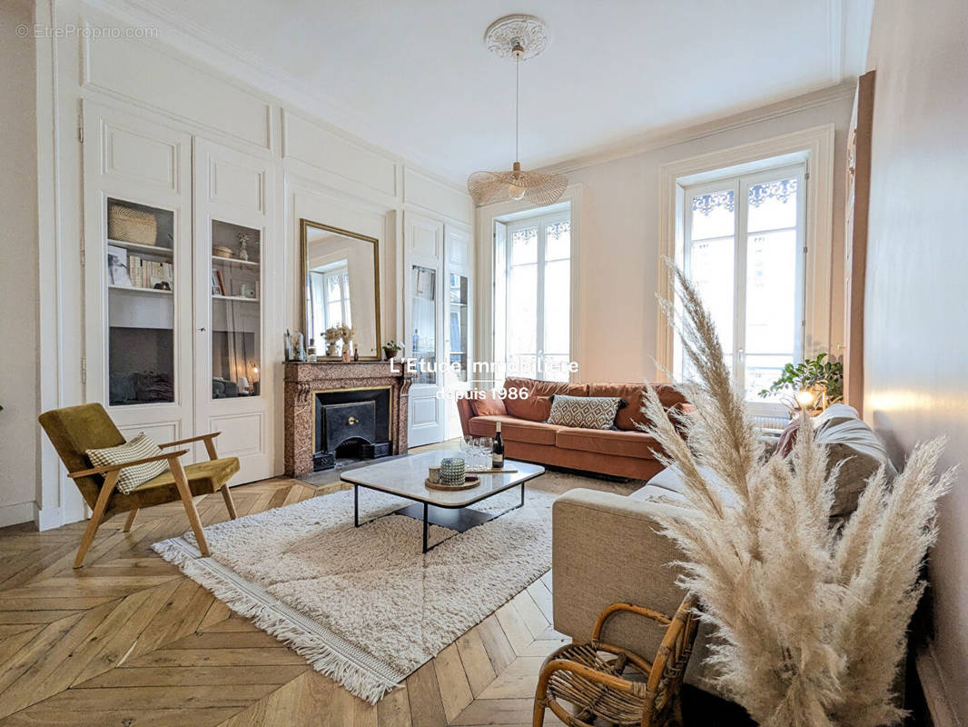 Appartement à LYON-6E