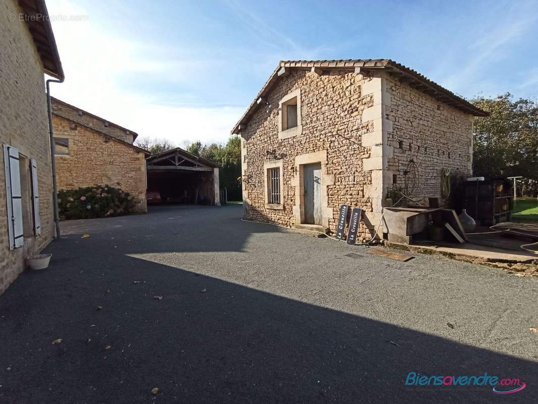 Maison à AIGONNAY