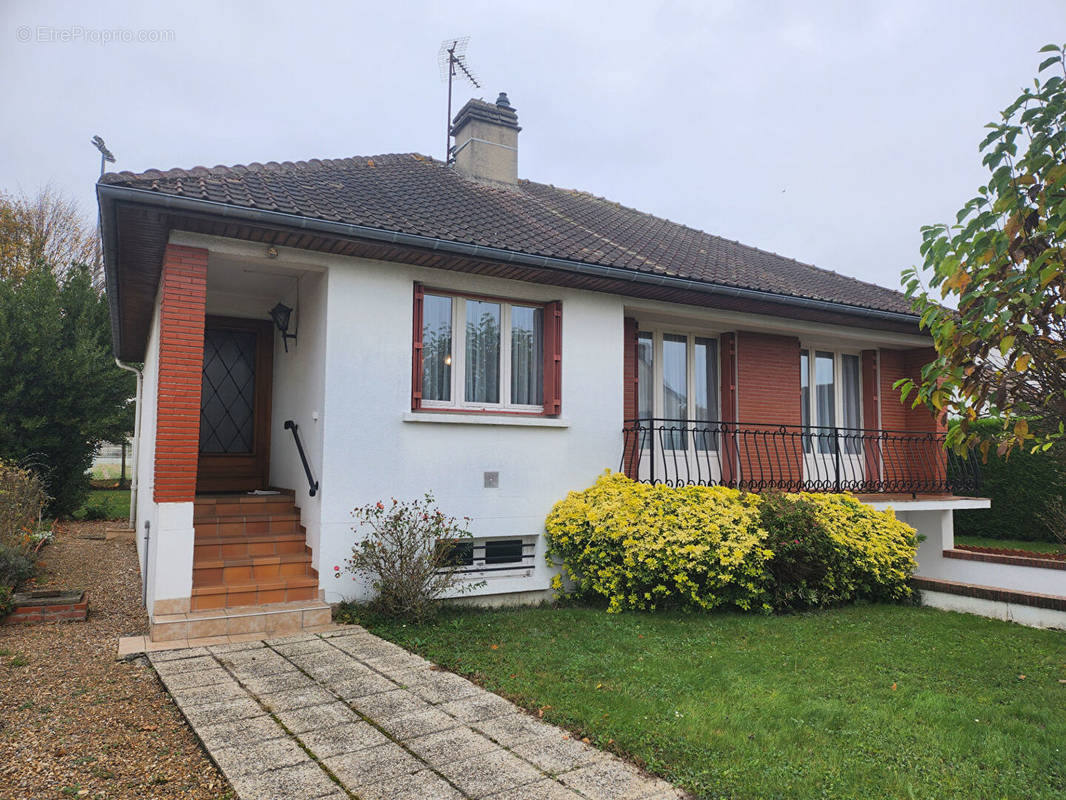 Maison à BEAUVAIS