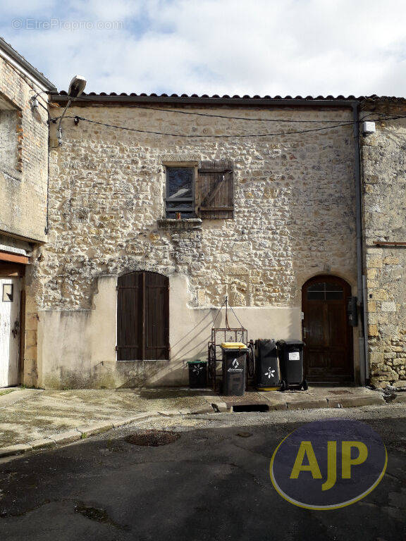 Appartement à LESPARRE-MEDOC