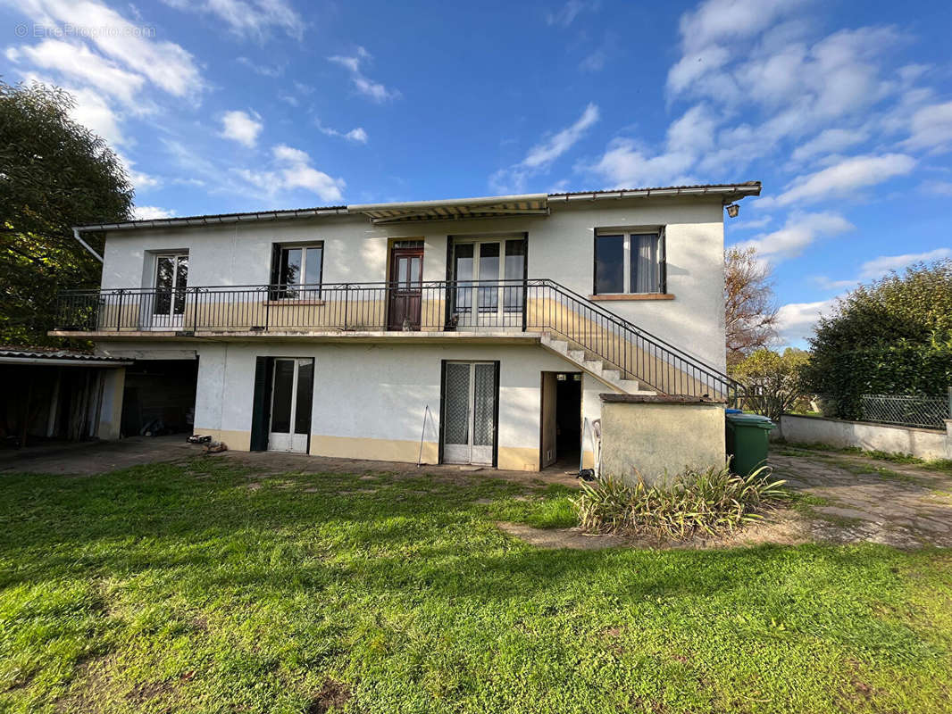 Maison à VERNEUIL-SUR-VIENNE