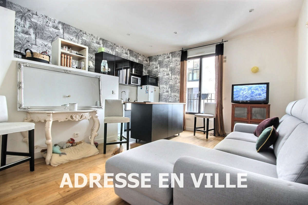 Appartement à COURBEVOIE