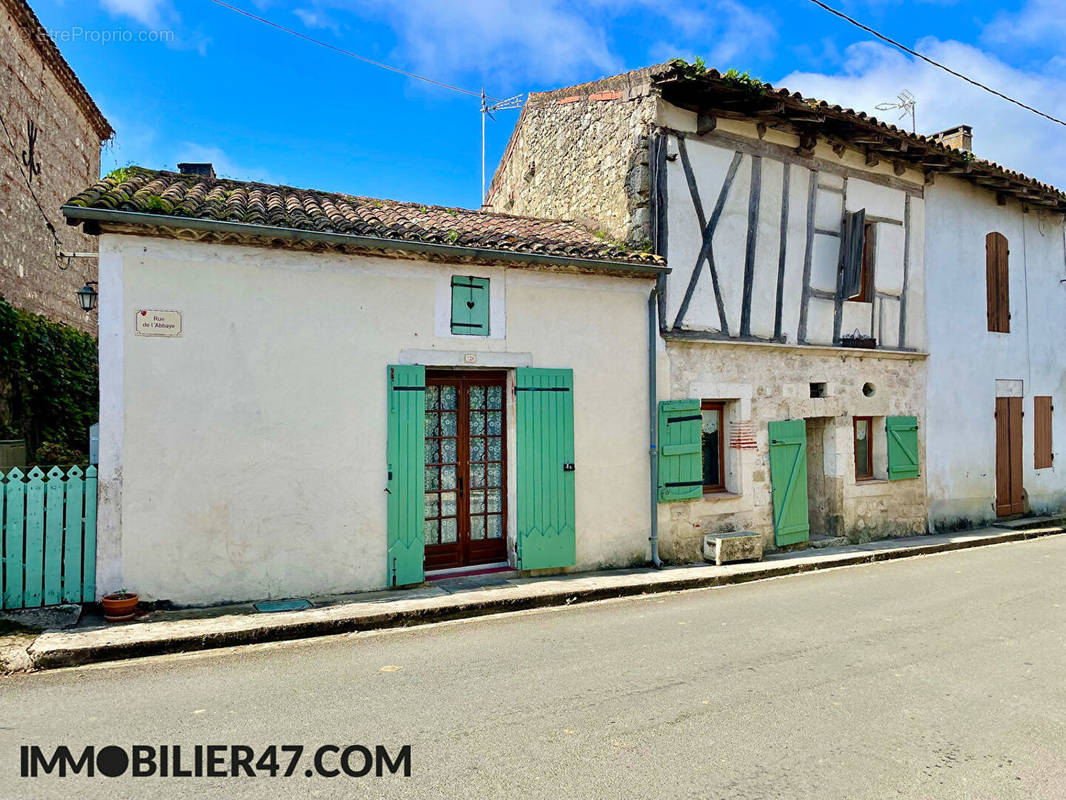 Maison à SAINT-SARDOS