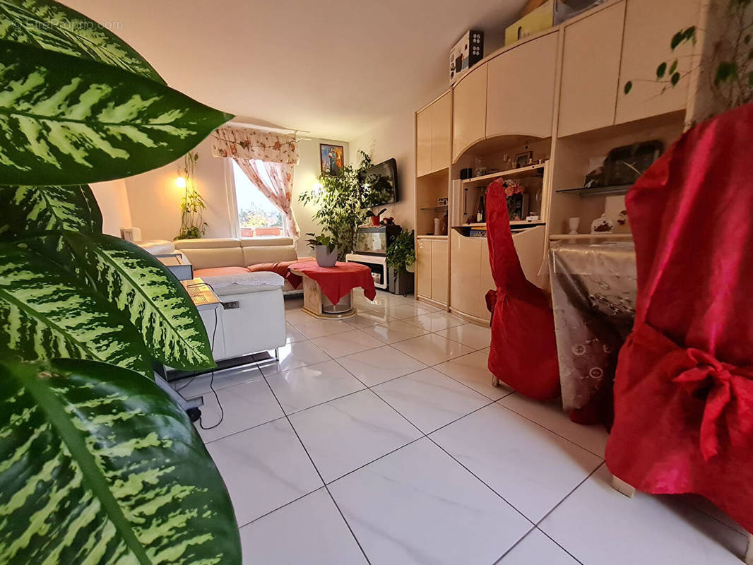 Appartement à MONTMAGNY