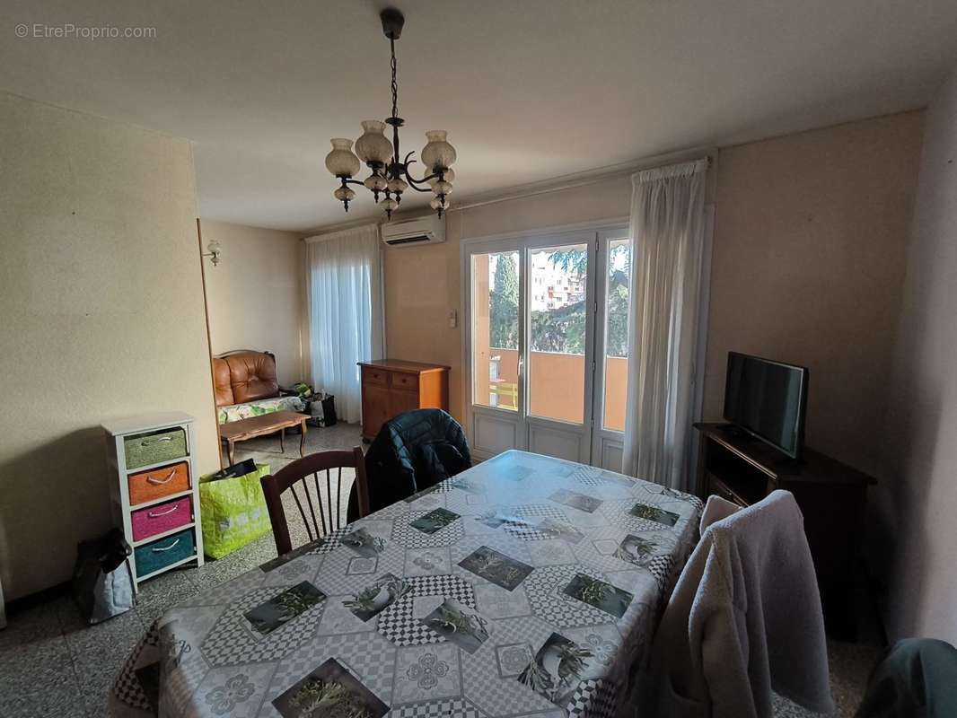 SEJOUR - Appartement à NIMES