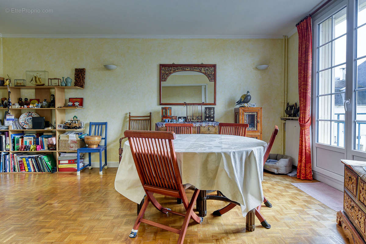 Appartement à VERSAILLES